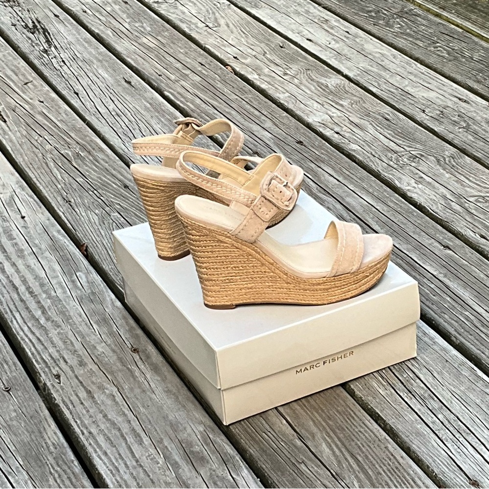 Marc Fisher Hipiee2 platform wedge espadrilles in light natural suede - Picture 6 of 13